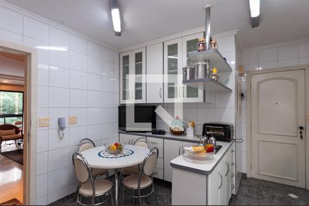 Cozinha de apartamento à venda com 3 quartos, 157m² em Perdizes, São Paulo