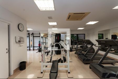 Apartamento à venda com 157m², 3 quartos e 3 vagas Apartamento à venda com 157m², 3 quartos e 3 vagasÁrea Comum - Academia
