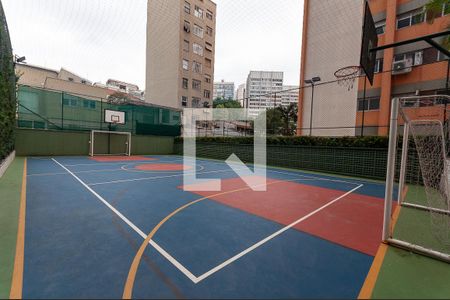 Apartamento à venda com 157m², 3 quartos e 3 vagas Apartamento à venda com 157m², 3 quartos e 3 vagasÁrea comum - Quadra Esportiva