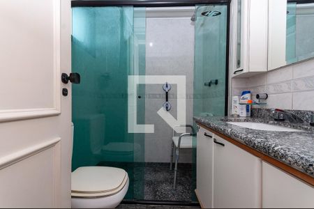 Apartamento à venda com 157m², 3 quartos e 3 vagas Apartamento à venda com 157m², 3 quartos e 3 vagasBanheiro do quarto 2 Suíte