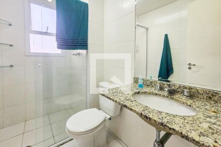 Apartamento para alugar com 215m², 3 quartos e 2 vagasBanheiro da suíte 1