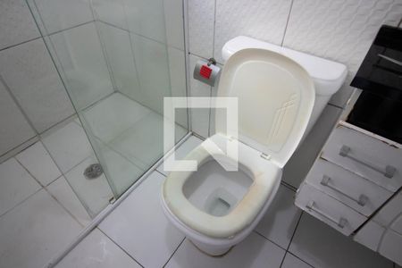 Casa para alugar com 46m², 2 quartos e sem vaga Casa para alugar com 46m², 2 quartos e sem vagaBanheiro