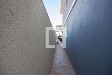 Corredor de casa para alugar com 2 quartos, 46m² em Jardim Norma, São Paulo