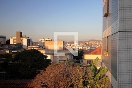Apartamento para alugar com 100m², 3 quartos e 1 vagaVista do Quarto 1