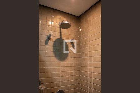 Banheiro de kitnet/studio para alugar com 1 quarto, 35m² em Centro Histórico, Porto Alegre