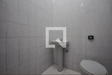 Casa à venda com 350m², 3 quartos e 6 vagasBanheiro de Serviço