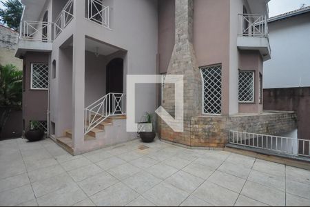 Casa à venda com 350m², 3 quartos e 6 vagasEntrada