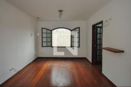 Casa à venda com 350m², 3 quartos e 6 vagasSuíte 2