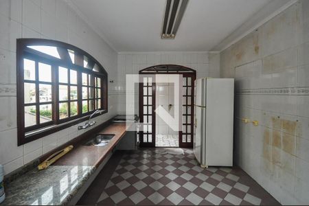 Casa à venda com 350m², 3 quartos e 6 vagasCozinha