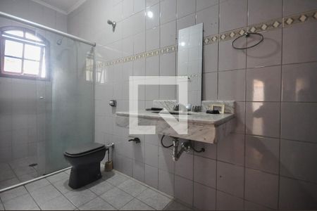 Casa à venda com 350m², 3 quartos e 6 vagasBanheiro