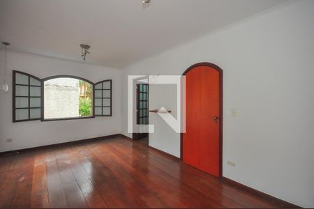 Casa à venda com 350m², 3 quartos e 6 vagasSuíte 2