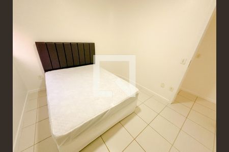 Apartamento para alugar com 75m², 2 quartos e 1 vagaQuarto 