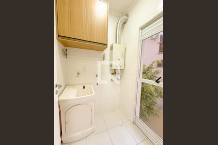 Área de Serviço de apartamento para alugar com 2 quartos, 75m² em Canasvieiras, Florianópolis