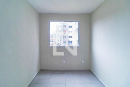 Quarto 01 de apartamento para alugar com 2 quartos, 40m² em Jardim Gilda Maria, São Paulo