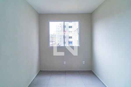 Quarto 01 de apartamento para alugar com 2 quartos, 40m² em Jardim Gilda Maria, São Paulo