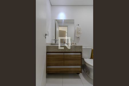 Banheiro de apartamento à venda com 1 quarto, 35m² em Real Parque, São Paulo
