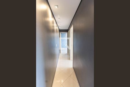 Corredor de apartamento à venda com 2 quartos, 50m² em Vila Roque, São Paulo