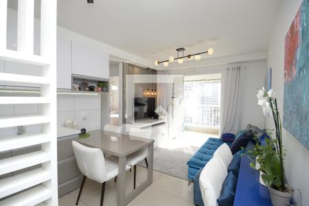 Sala de apartamento à venda com 2 quartos, 48m² em Cambuci, São Paulo