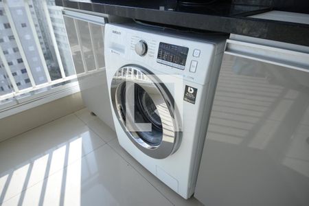 Apartamento à venda com 48m², 2 quartos e 1 vagaVaranda/Serviço