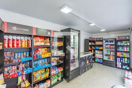 Apartamento à venda com 82m², 1 quarto e 1 vagaMercado