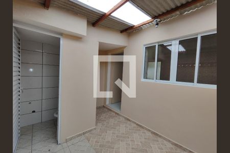 Área de Serviço de casa para alugar com 2 quartos, 64m² em Vila Romanópolis, Ferraz de Vasconcelos