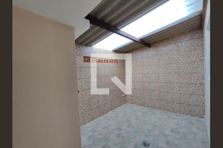 Casa para alugar com 65m², 2 quartos e 1 vagaÁrea de Serviço