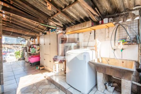 Casa à venda com 280m², 5 quartos e 3 vagas Casa à venda com 280m², 5 quartos e 3 vagasÁrea de Serviço