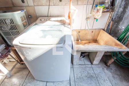 Casa à venda com 280m², 5 quartos e 3 vagas Casa à venda com 280m², 5 quartos e 3 vagasÁrea de Serviço