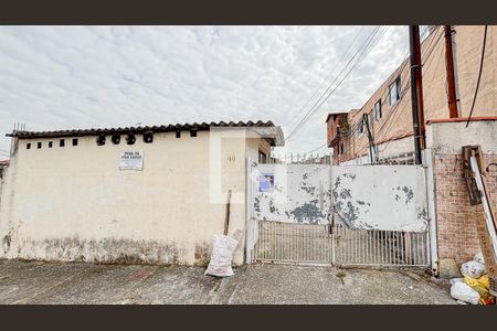 Casa para alugar com 75m², 1 quarto e 1 vaga Casa para alugar com 75m², 1 quarto e 1 vagaFachada