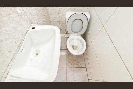 Casa para alugar com 75m², 1 quarto e 1 vaga Casa para alugar com 75m², 1 quarto e 1 vagaBanheiro
