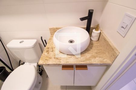 Apartamento para alugar com 59m², 2 quartos e 1 vaga Apartamento para alugar com 59m², 2 quartos e 1 vagaBanheiro da Suíte