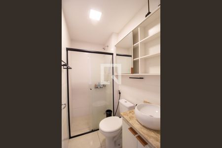 Apartamento para alugar com 59m², 2 quartos e 1 vaga Apartamento para alugar com 59m², 2 quartos e 1 vagaBanheiro da Suíte