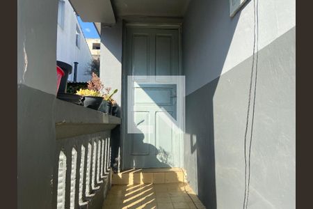 Casa à venda com 99m², 2 quartos e 3 vagasEntrada