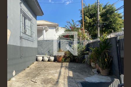 Casa à venda com 99m², 2 quartos e 3 vagasGaragem/Quintal