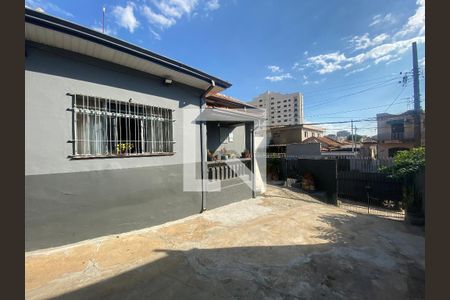 Casa à venda com 99m², 2 quartos e 3 vagasGaragem/Quintal