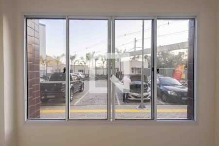 Sala Janela de apartamento para alugar com 2 quartos, 54m² em Barra Olímpica, Rio de Janeiro