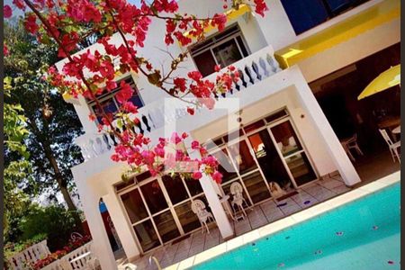 Casa à venda com 6 quartos, 379m² em Bosque da Saúde, São Paulo