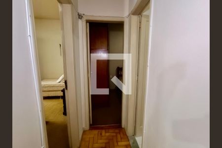 Apartamento à venda com 100m², 3 quartos e sem vagaCorredor