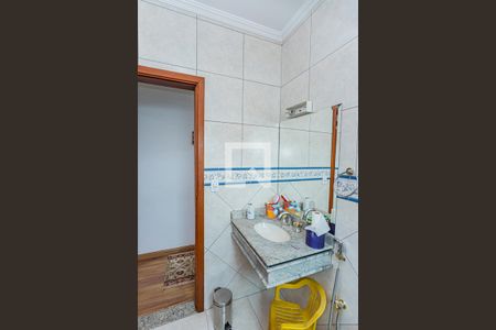 Casa à venda com 168m², 3 quartos e 4 vagasBanheiro