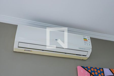 Casa à venda com 168m², 3 quartos e 4 vagasSuite 