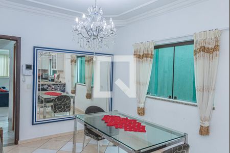 Casa à venda com 168m², 3 quartos e 4 vagasCopa e cozinha