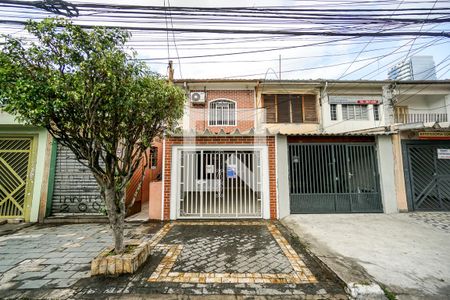 Casa para alugar com 250m², 2 quartos e 1 vagaFachada