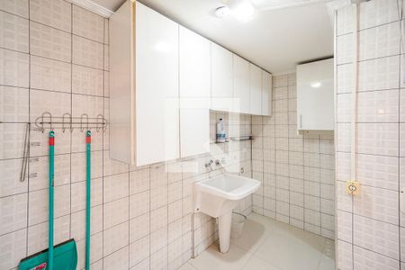 Casa para alugar com 250m², 2 quartos e 1 vagaÁrea de serviço