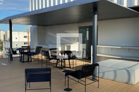 Studio à venda com 31m², 1 quarto e sem vaga Studio à venda com 31m², 1 quarto e sem vagaÁrea comum - Piscina