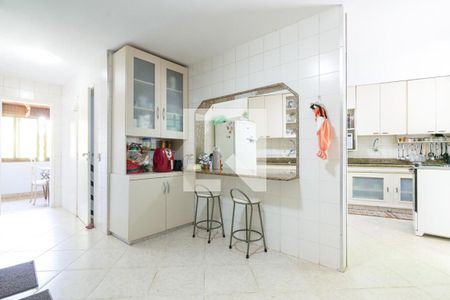 Casa à venda com 482m², 6 quartos e 5 vagas