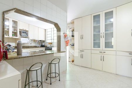 Casa à venda com 482m², 6 quartos e 5 vagas