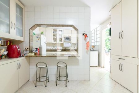 Casa à venda com 482m², 6 quartos e 5 vagas