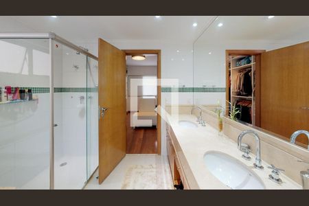 Apartamento à venda com 220m², 3 quartos e 2 vagas