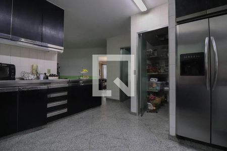 Casa à venda com 800m², 4 quartos e 10 vagas