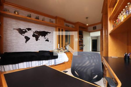 Casa à venda com 4 quartos, 800m² em Sumaré, São Paulo